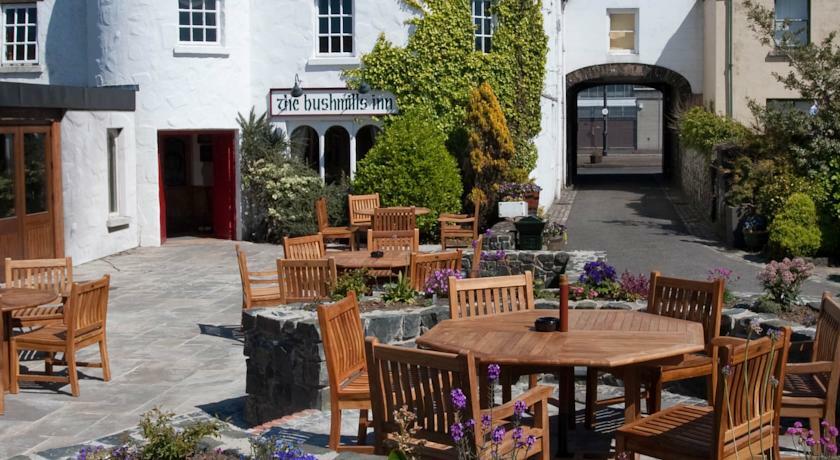 Bushmills Inn Hotel & Restaurant Exterior foto